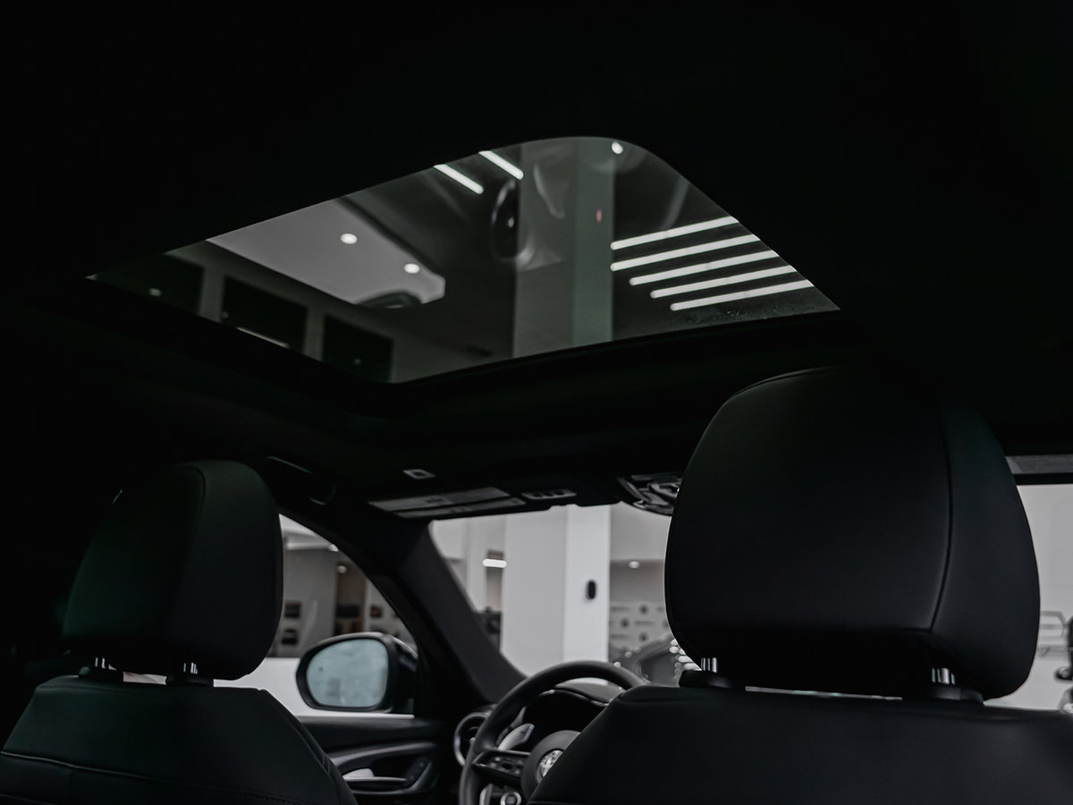 2025 Alfa Romeo Tonale PHEV TRIBUTO-63