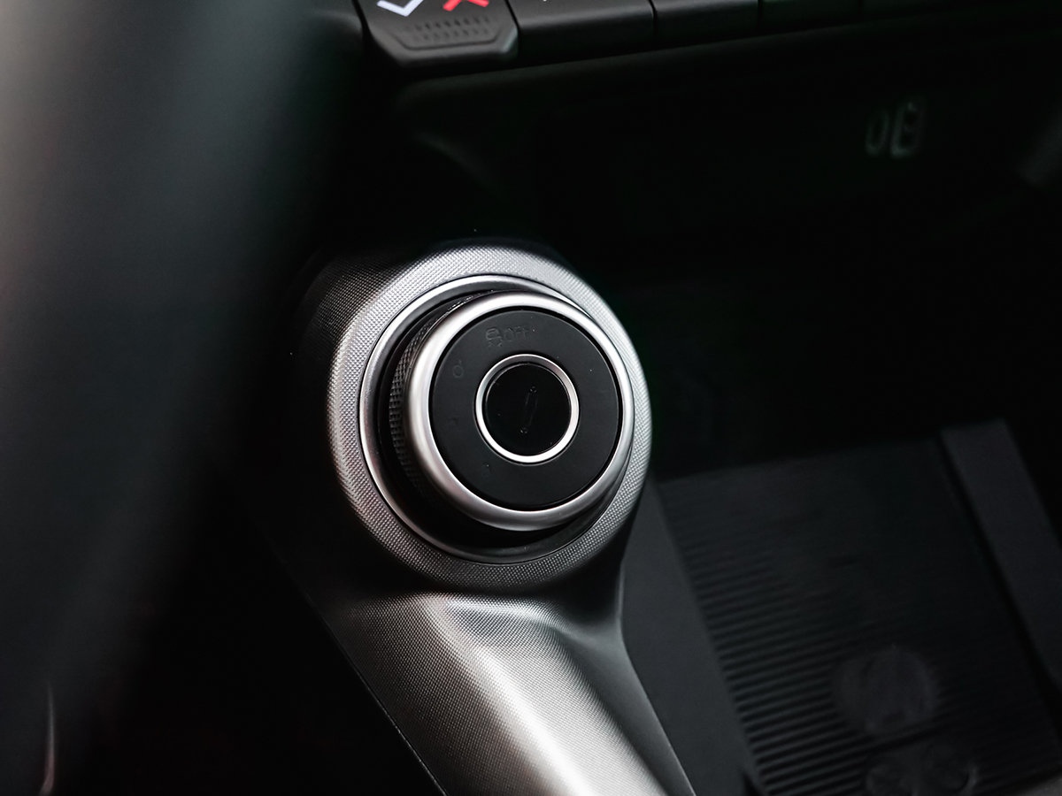 2025 Alfa Romeo Tonale PHEV TRIBUTO-37