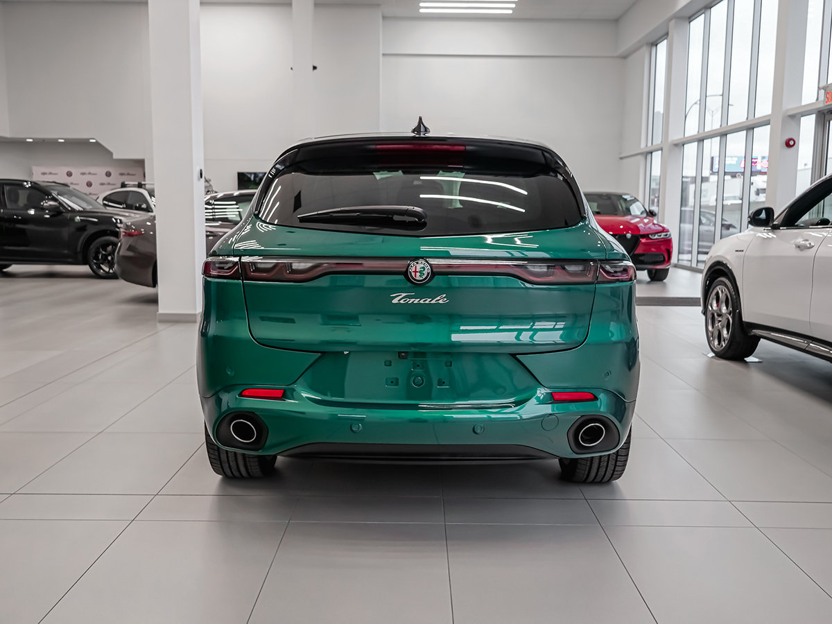 2025 Alfa Romeo Tonale PHEV TRIBUTO-12