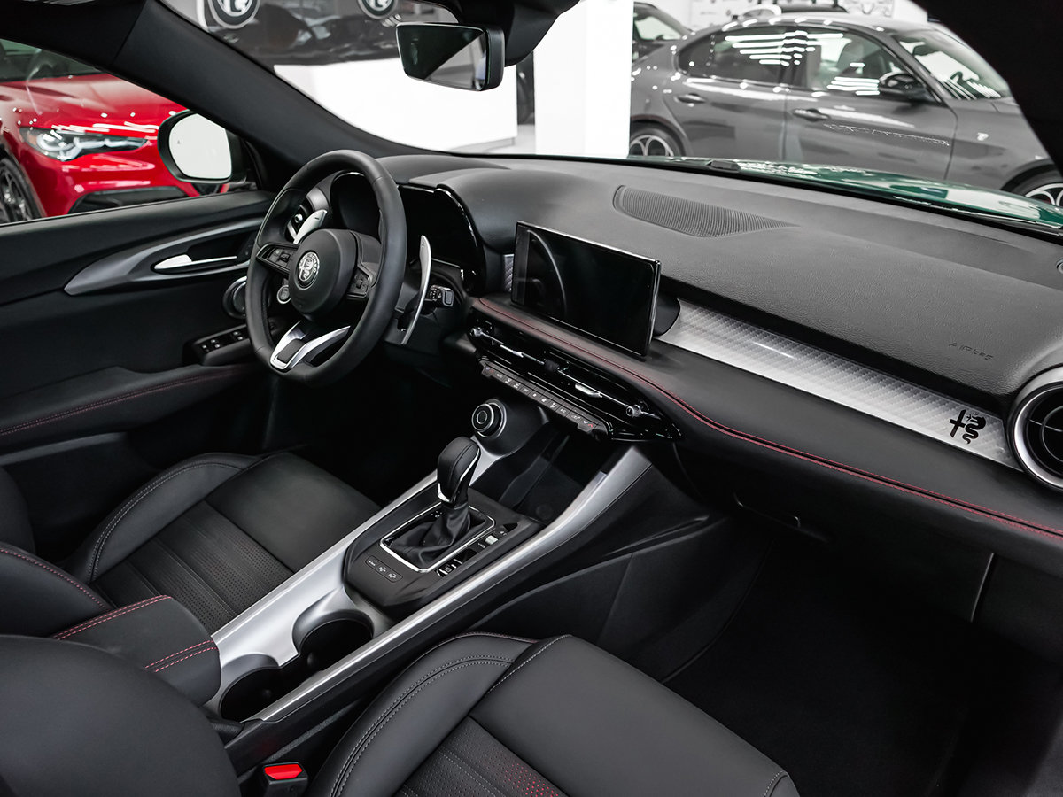 2025 Alfa Romeo Tonale PHEV TRIBUTO-56