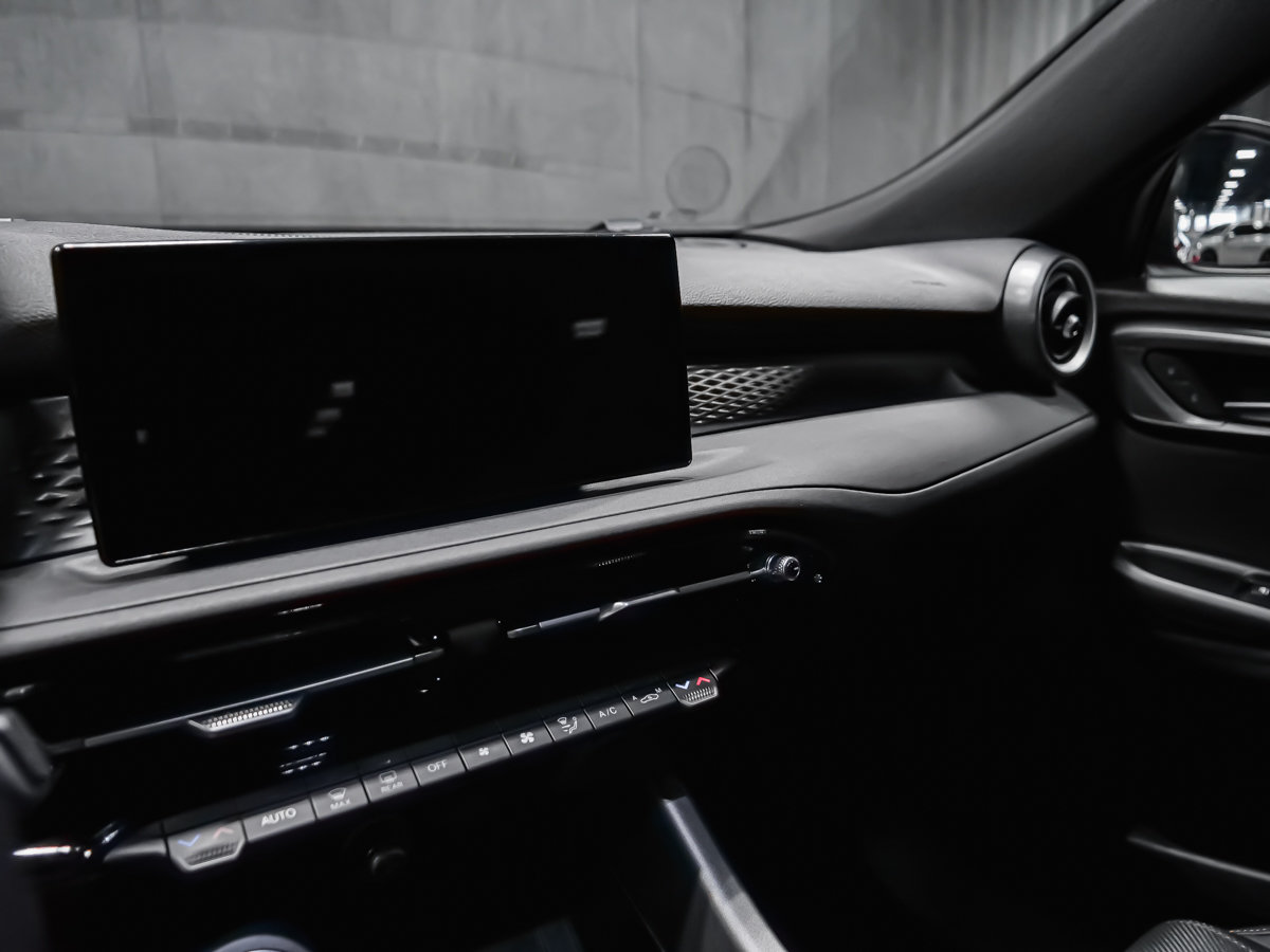 Alfa Romeo Tonale SPRINT PLUG-IN HYBRID 2024-13