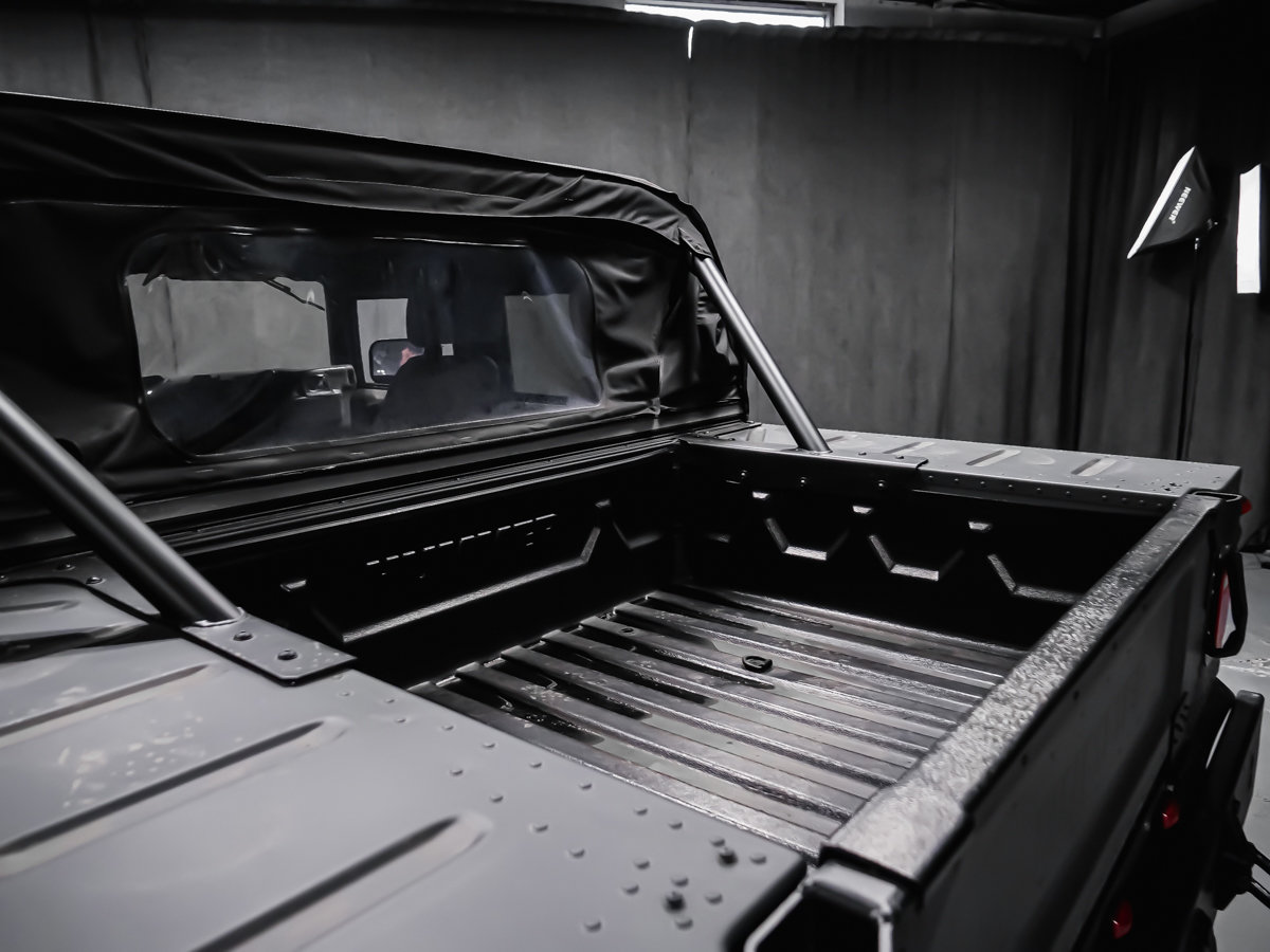 AM General Hummer  2000-8