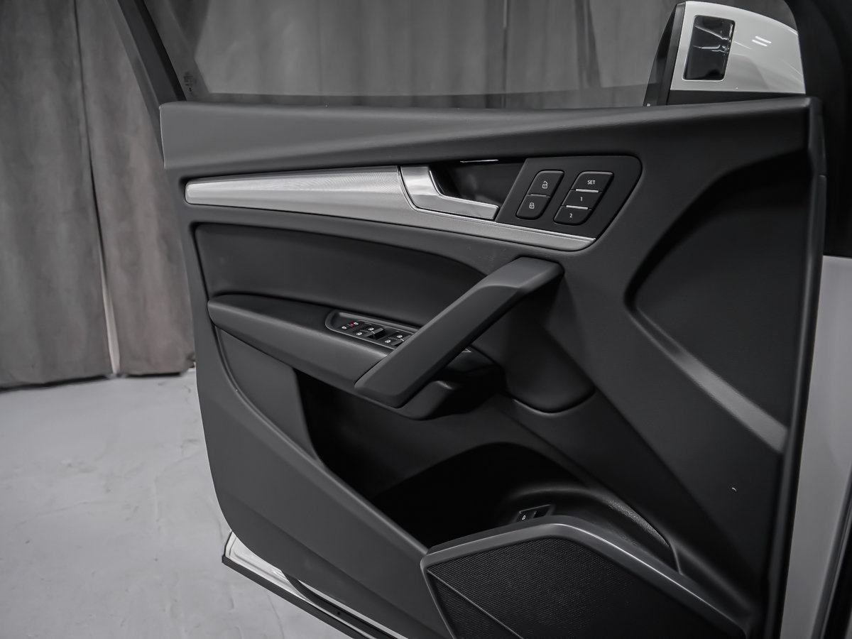 Audi Q5 PROGRESSIV 2024-10