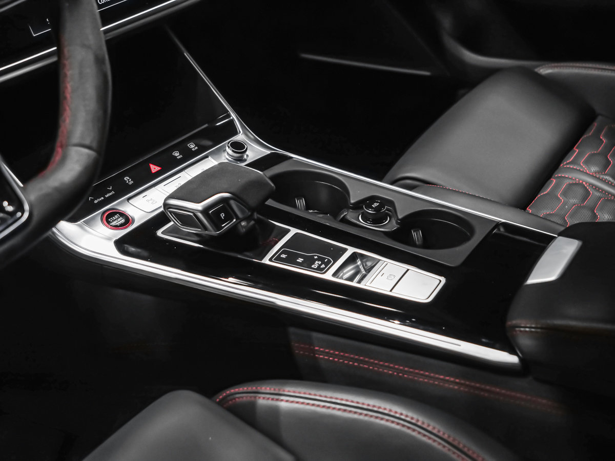 Audi RS 6 Avant  2023-14