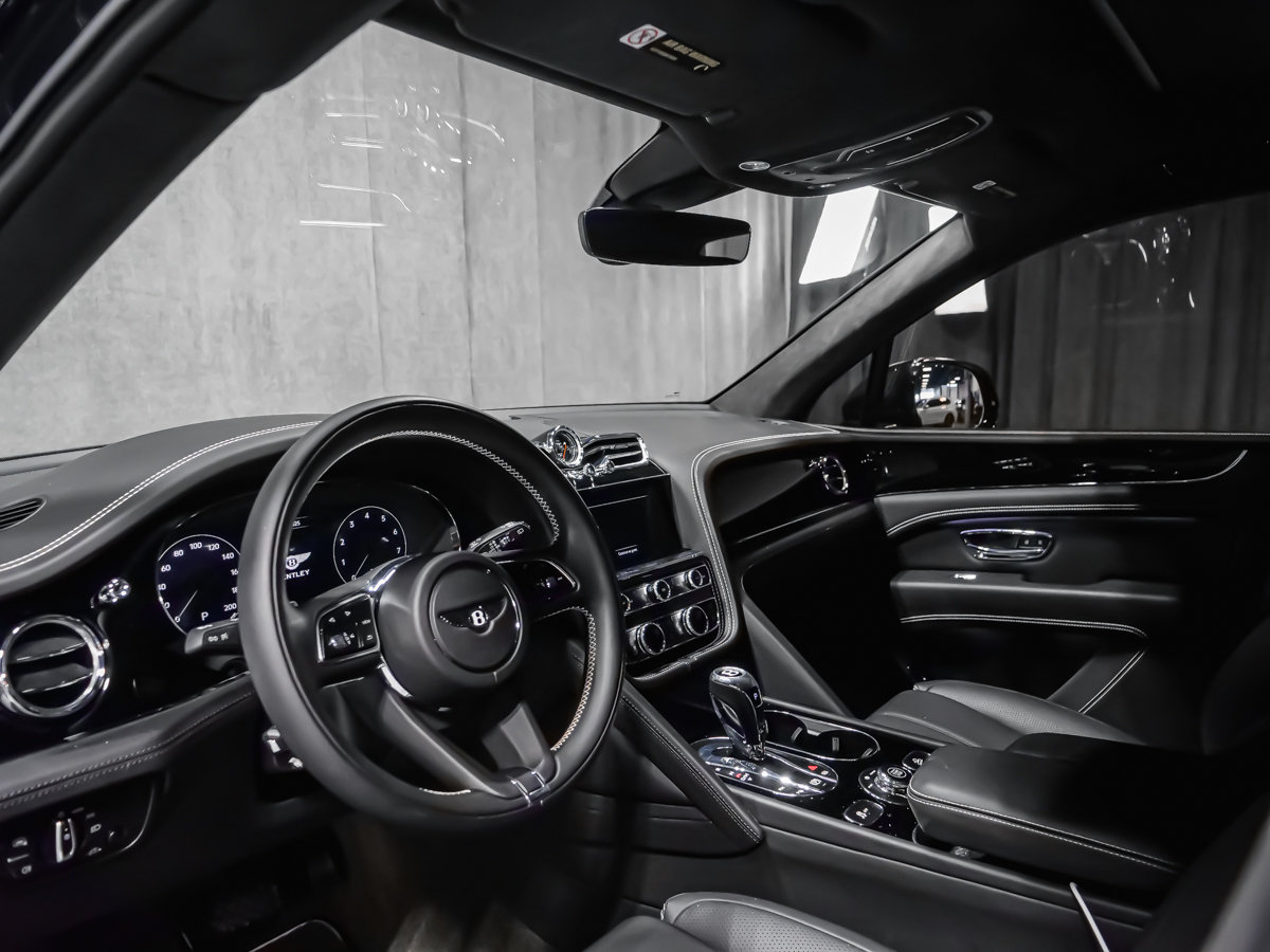 2021 Bentley Bentayga V8-6