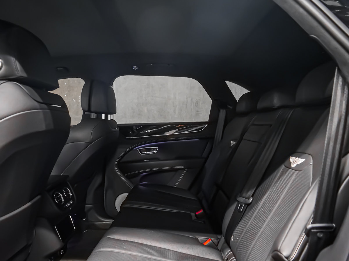 2021 Bentley Bentayga V8-18