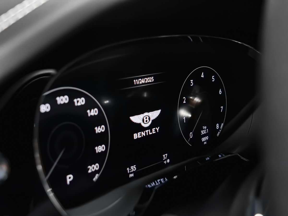 2021 Bentley Bentayga V8-9