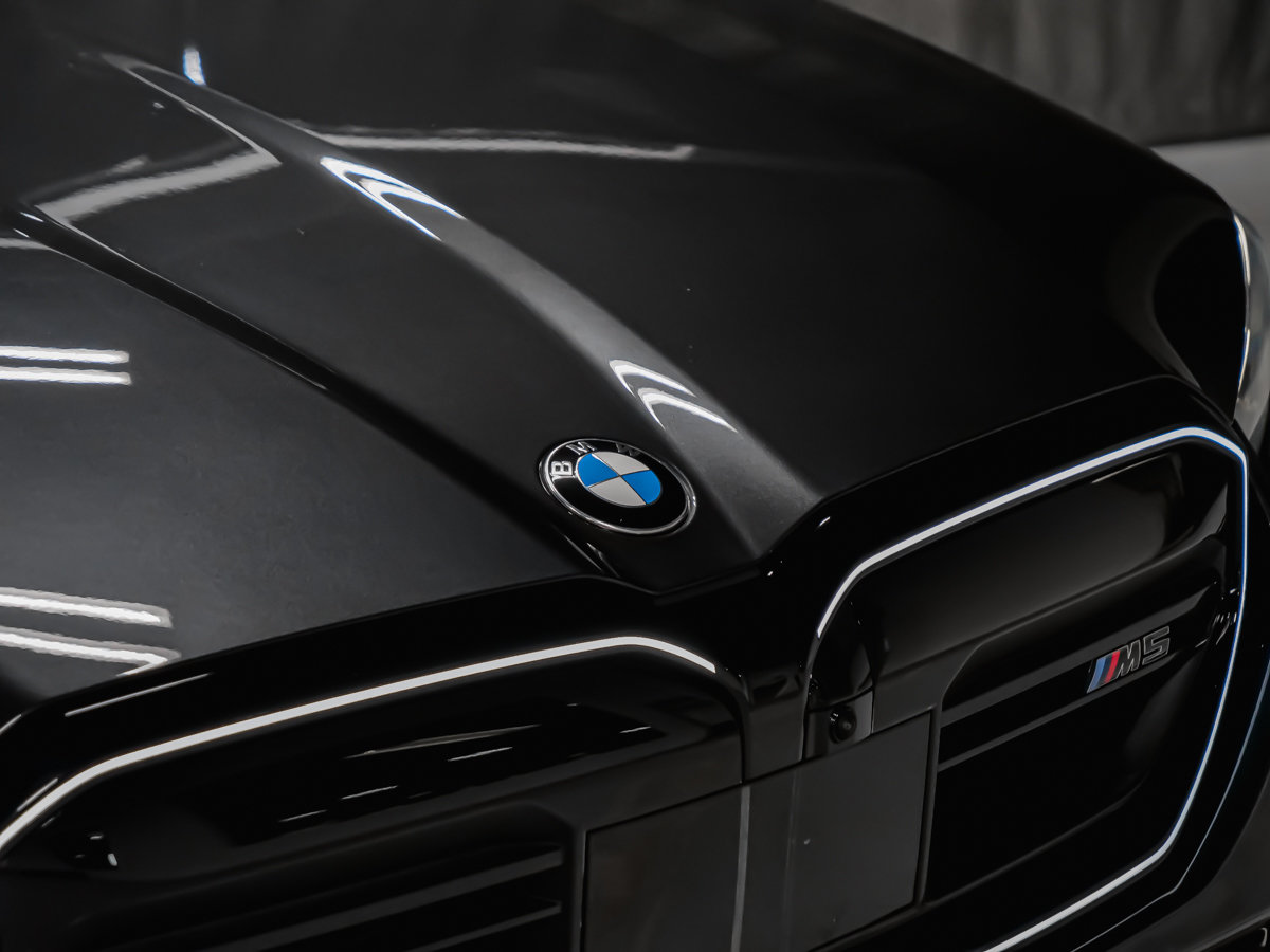 2025 BMW M5-34
