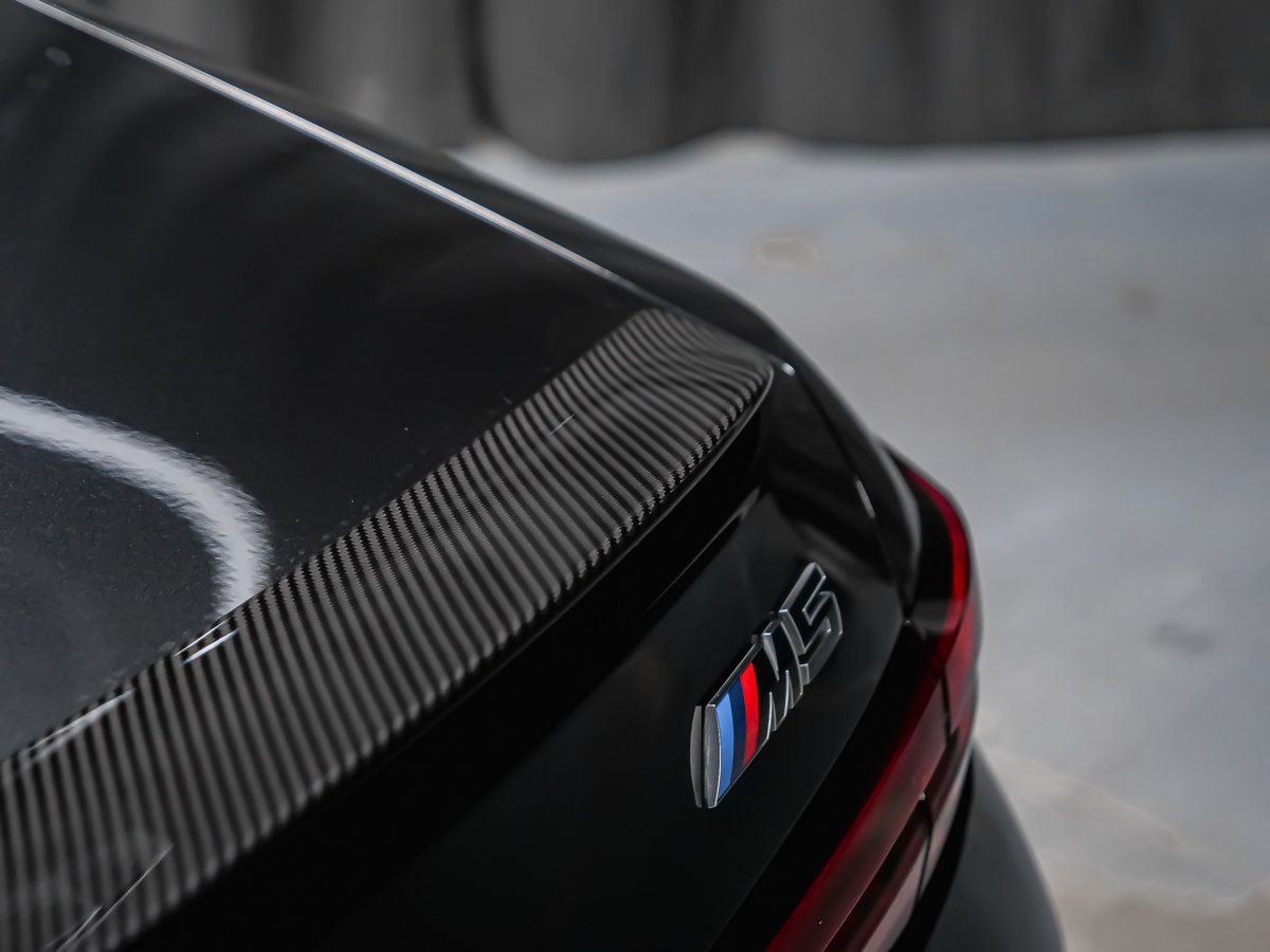 2025 BMW M5-11