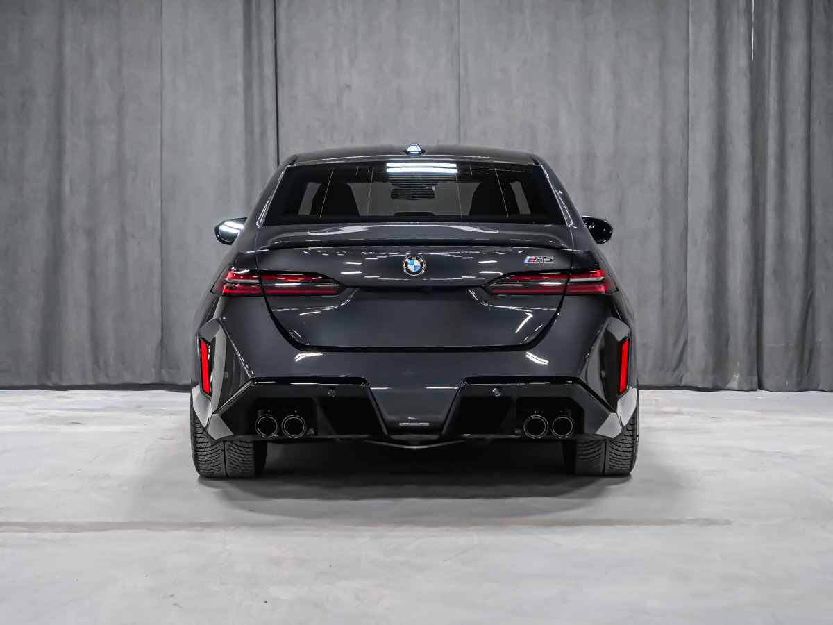 2025 BMW M5-2