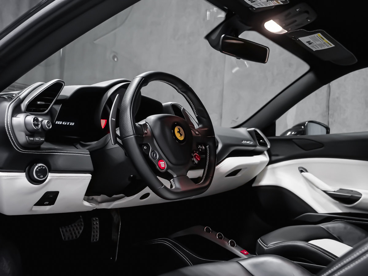 2016 Ferrari 488 GTB-27