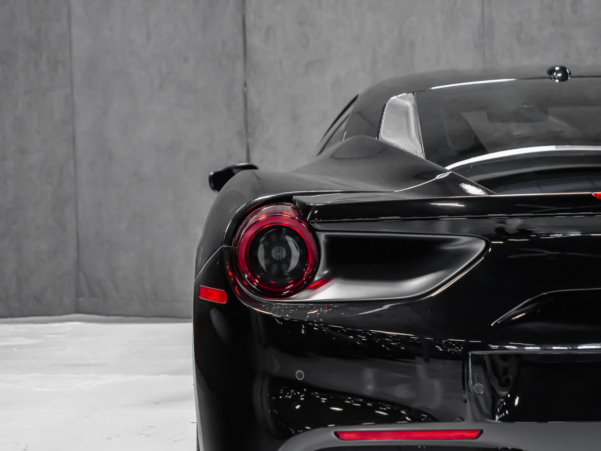 2016 Ferrari 488 GTB-16