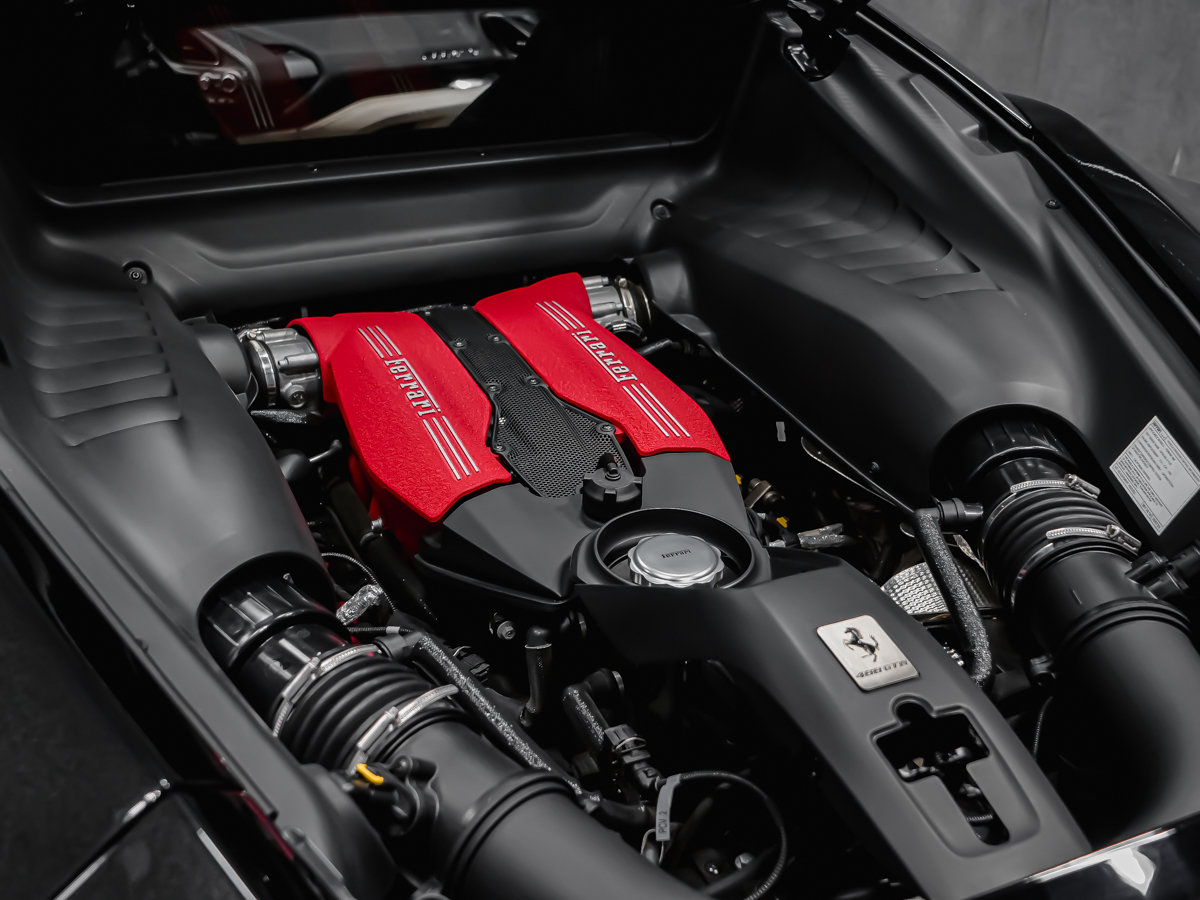 2016 Ferrari 488 GTB-18