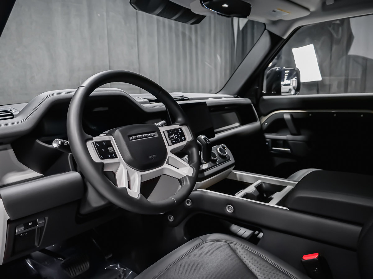 2025 Land Rover Defender S-15