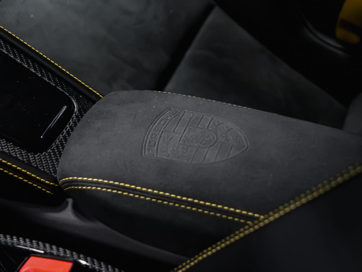 2025 Porsche 718 Cayman GT4 RS-46
