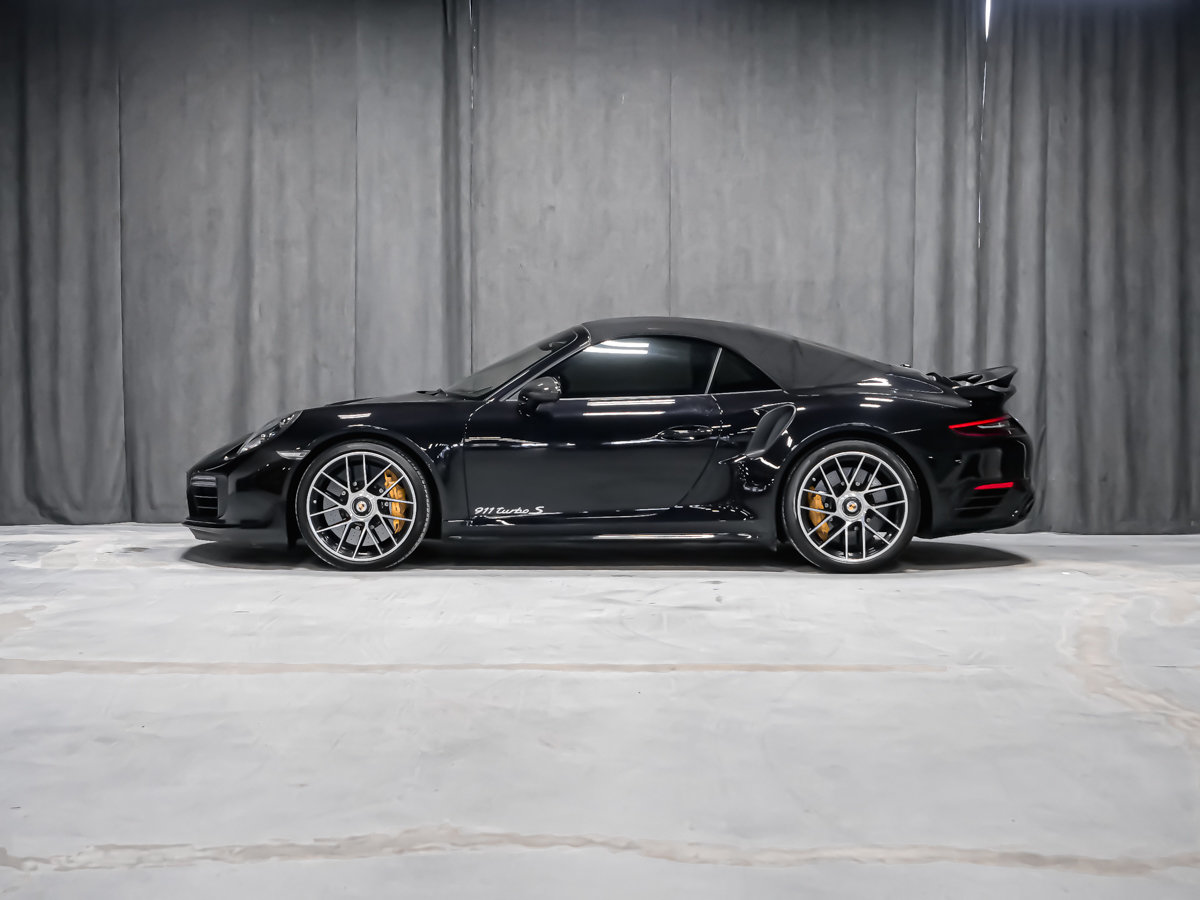 2017 Porsche 911 TURBO S-3