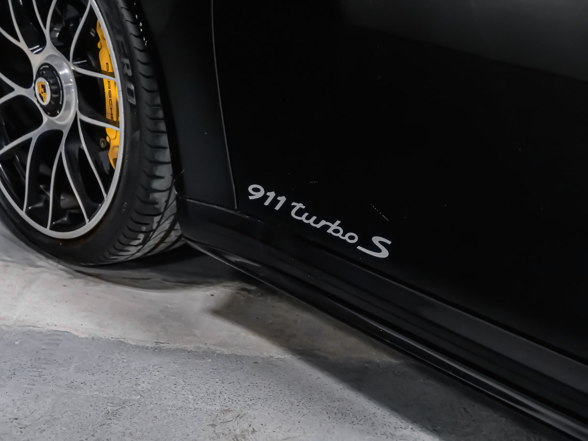 2017 Porsche 911 TURBO S-7