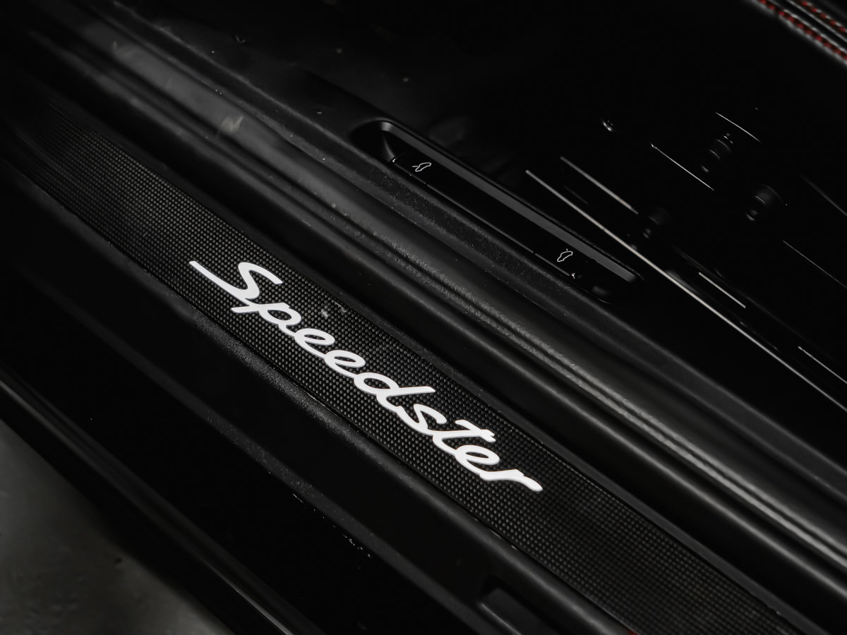 Porsche 911 Speedster 2019-10