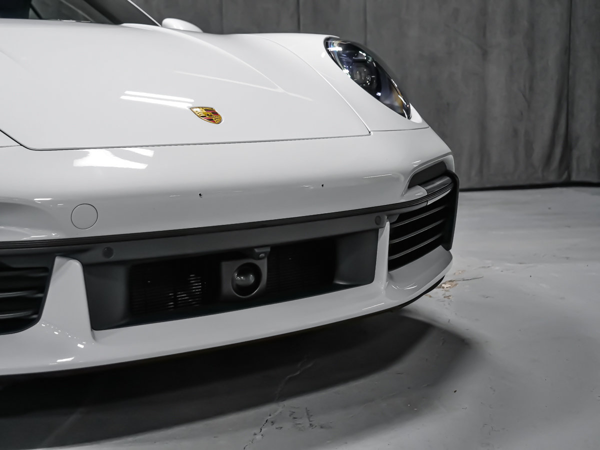 Porsche 911 TURBO 2021-35