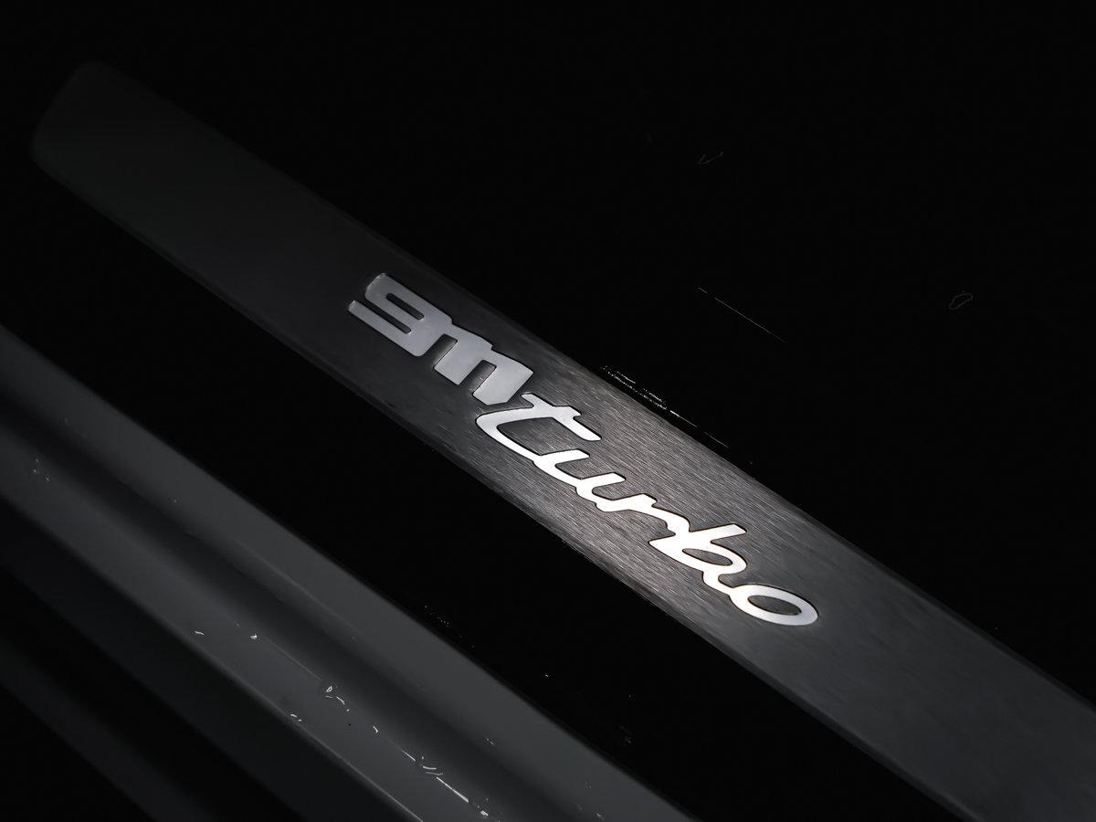 Porsche 911 TURBO 2021-14