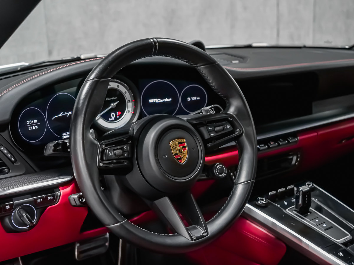 Porsche 911 TURBO 2021-19