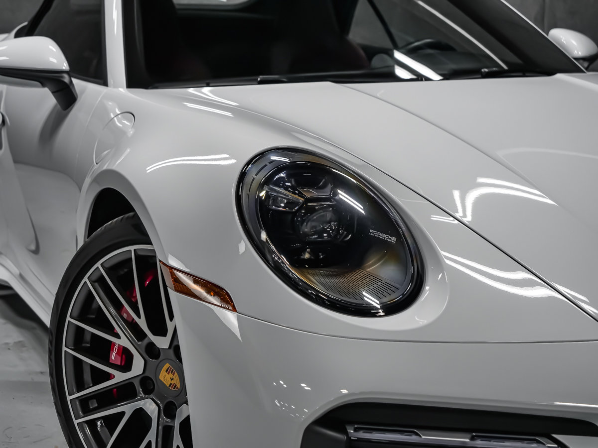Porsche 911 TURBO 2021-33