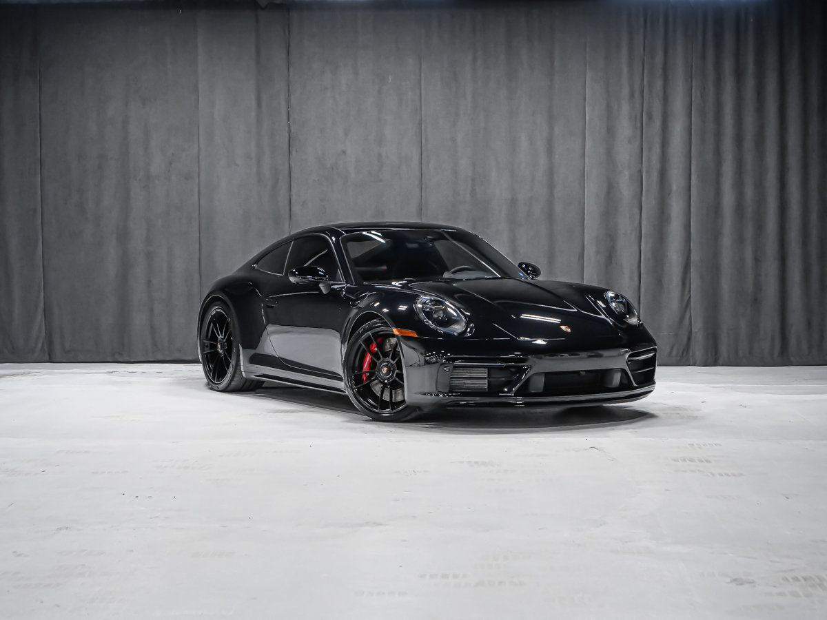 Porsche 911 CARRERA 4 GTS 2024-1