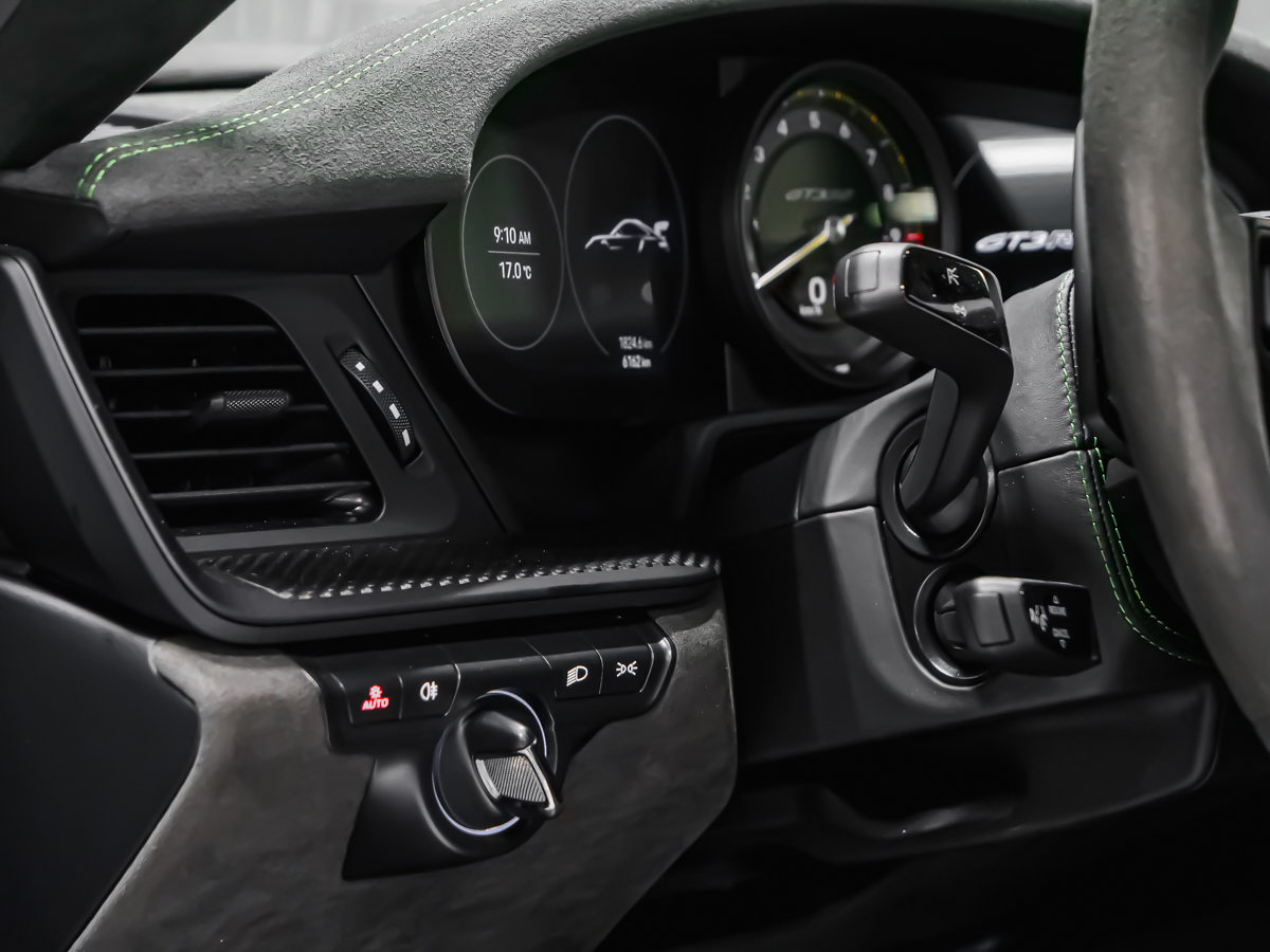 Porsche 911 GT3 RS 2025-19