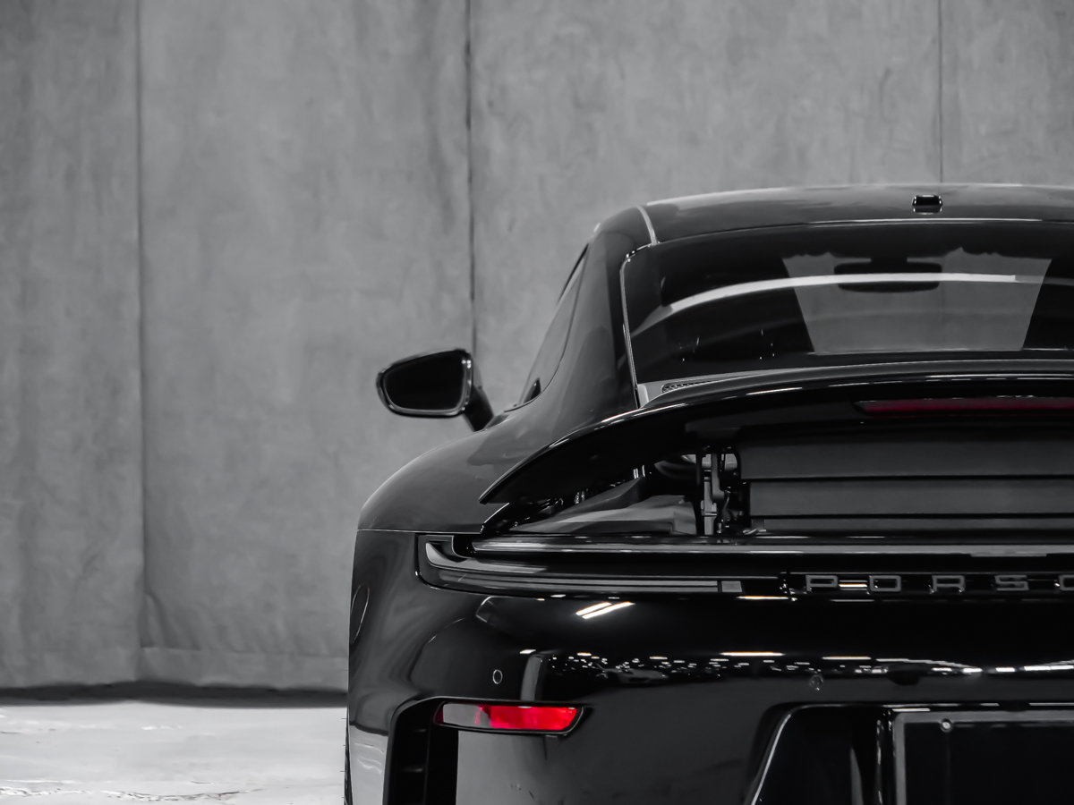 Porsche 911 GT3 Touring- PCCB, Buckets, Manual, Fr axle lift 2026-43