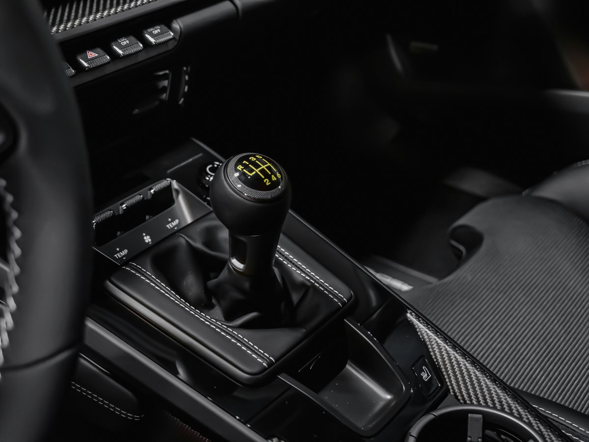 Porsche 911 GT3 Touring- PCCB, Buckets, Manual, Fr axle lift 2026-33