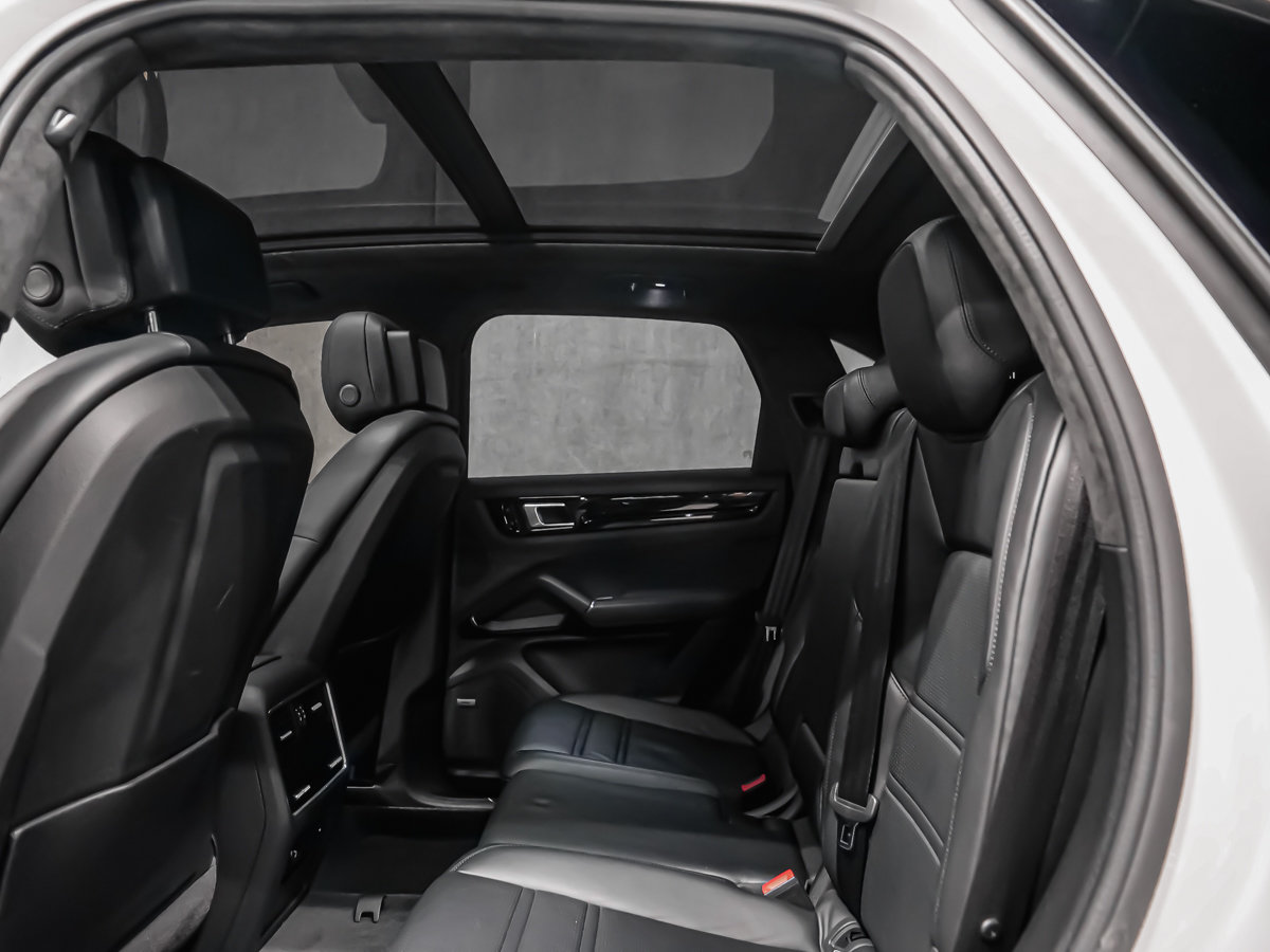 2021 Porsche Cayenne GTS-16