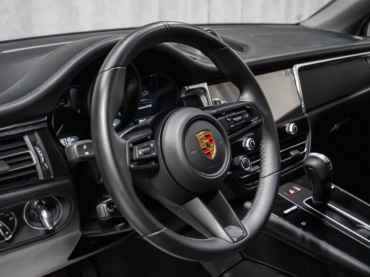 2025 Porsche Macan GTS-11
