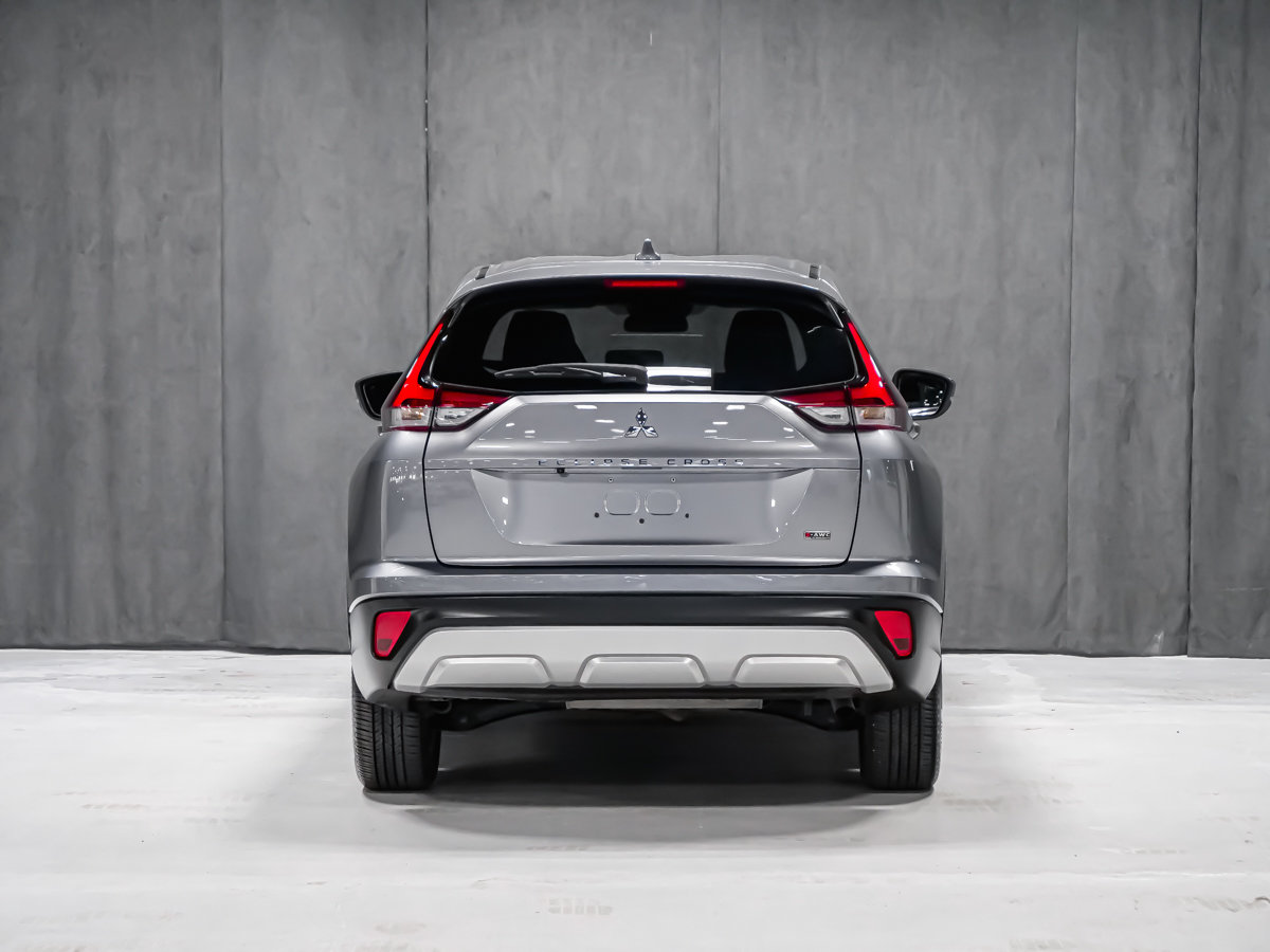2024 Mitsubishi Eclipse Cross SE-4