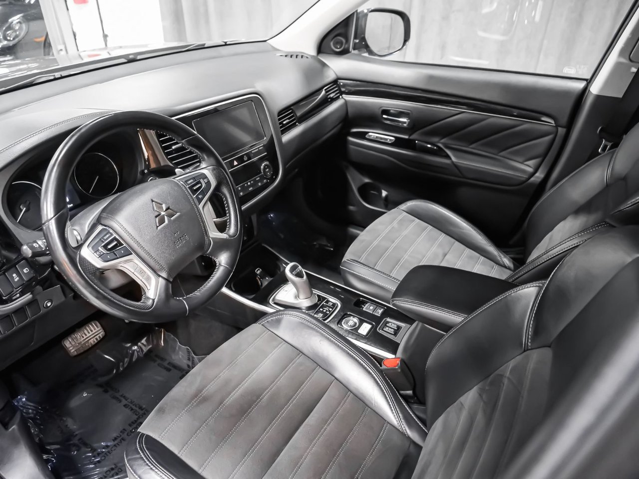 Mitsubishi Outlander PHEV SE 2019-4