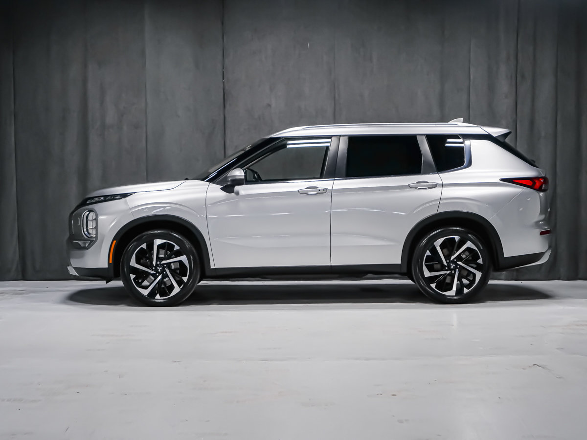 2023 Mitsubishi Outlander SEL-2