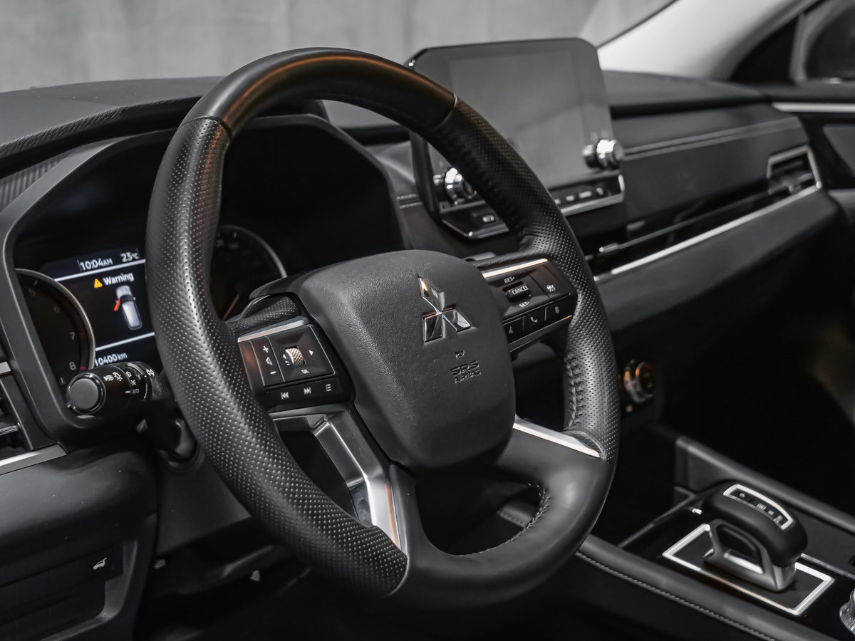 Mitsubishi Outlander LE 2024-7