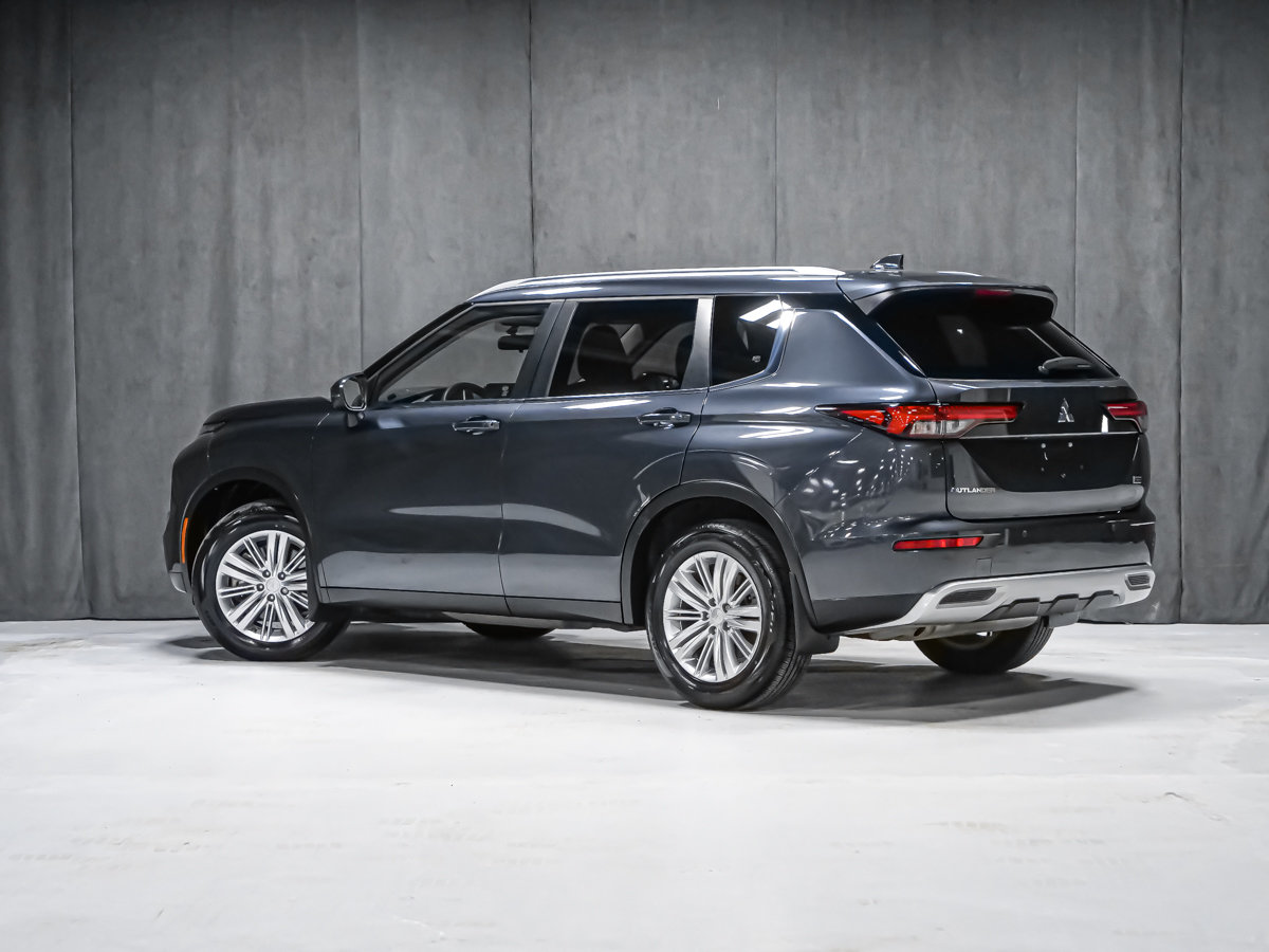 Mitsubishi Outlander LE 2024-3