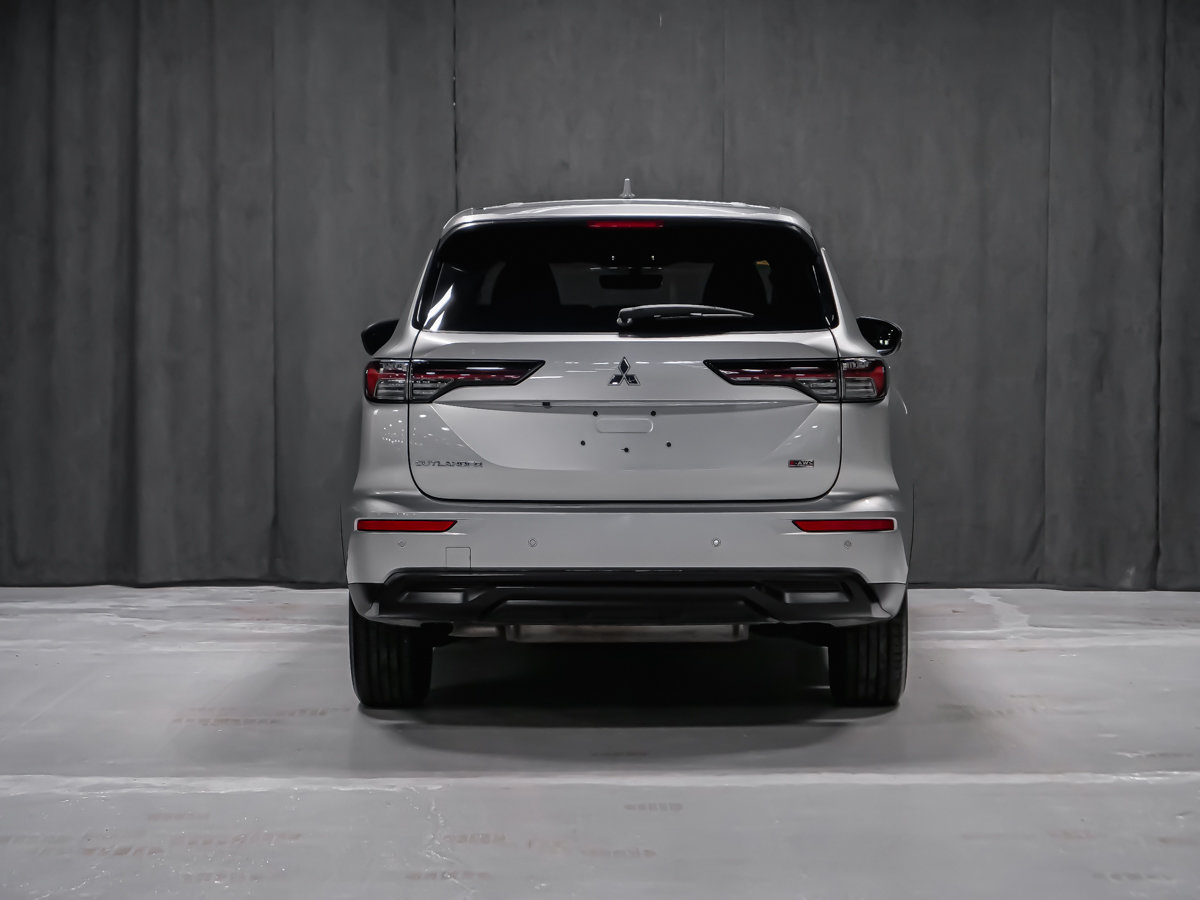 Mitsubishi Outlander ES S-AWC SIEGES CHAUFFANTS APPLE CARPLAY 2025-2