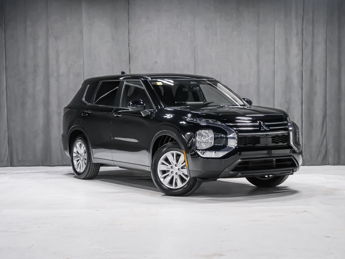 Mitsubishi Outlander ES 2025-1