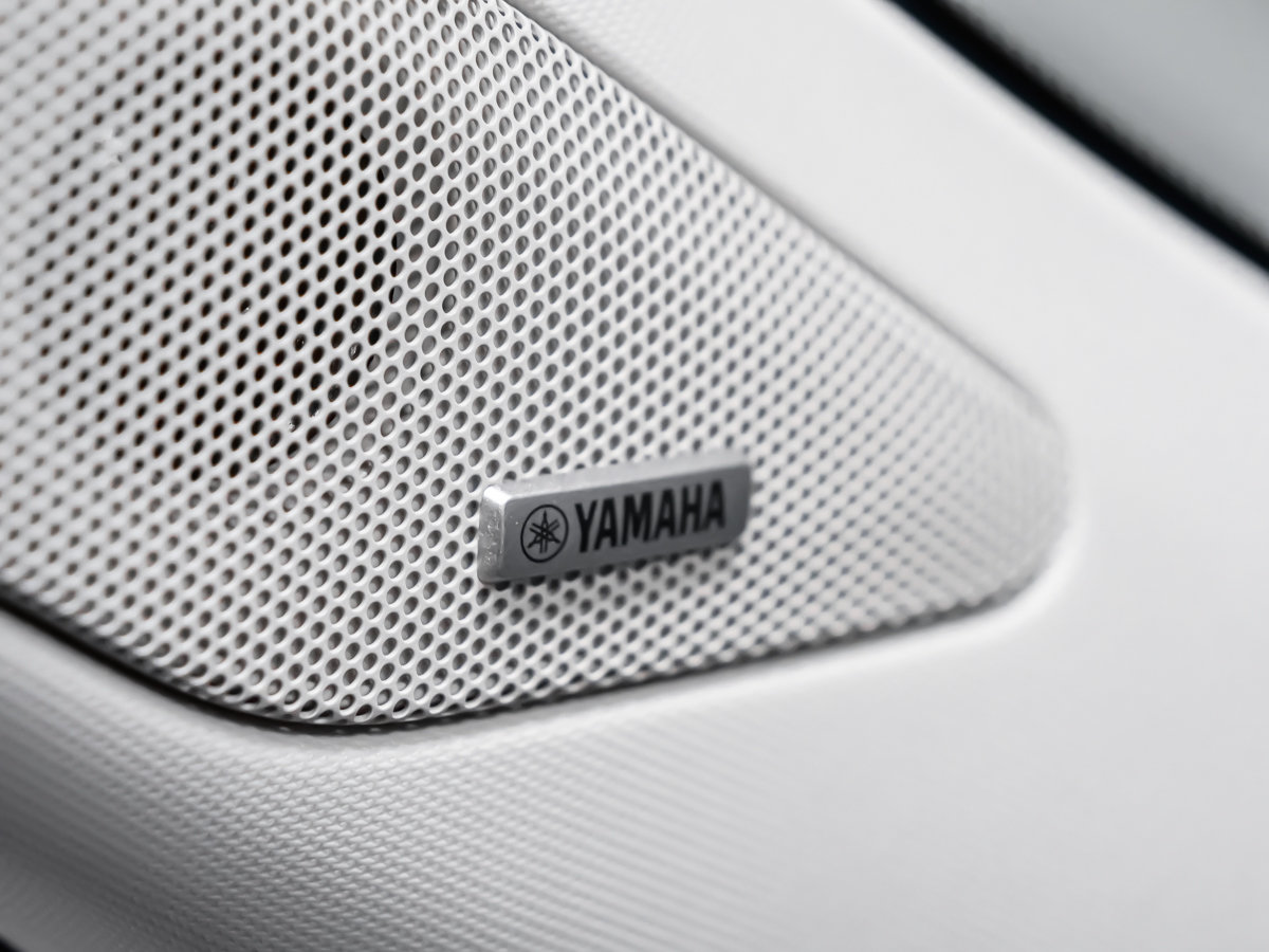 Mitsubishi Outlander ES 2025-12