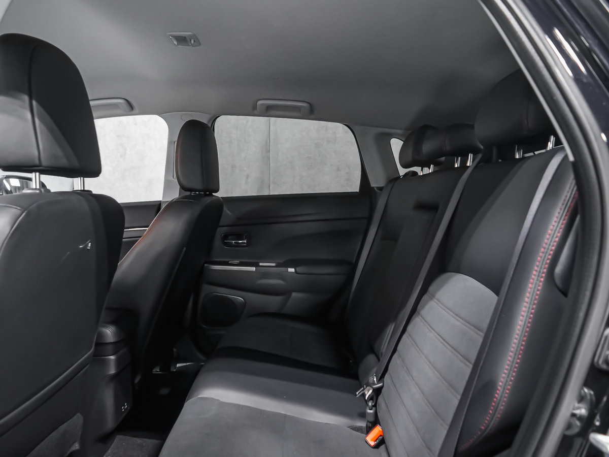 2024 Mitsubishi RVR SE-12