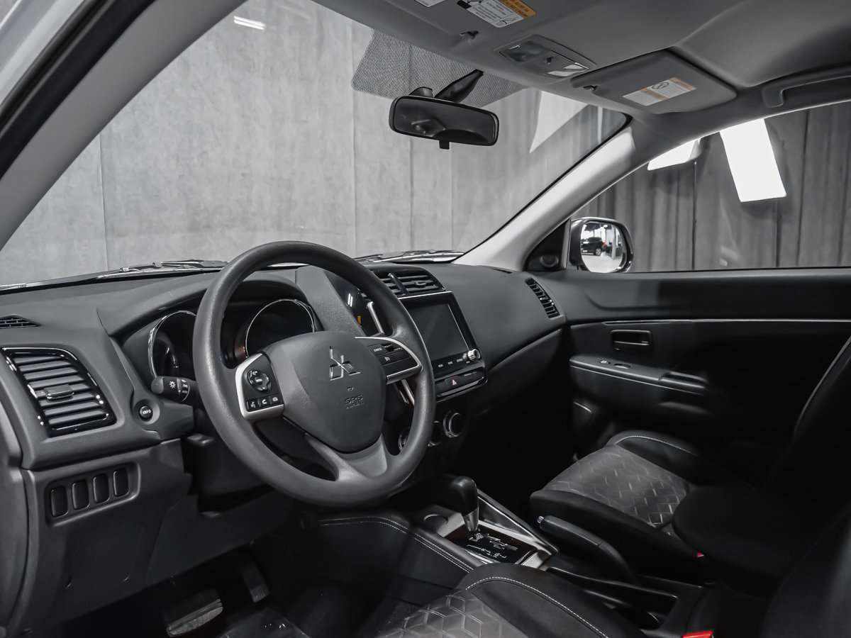 Mitsubishi RVR ES FWD CARPLAY CAMÉRA SIÈGES CHAUFFANTS 2025-5