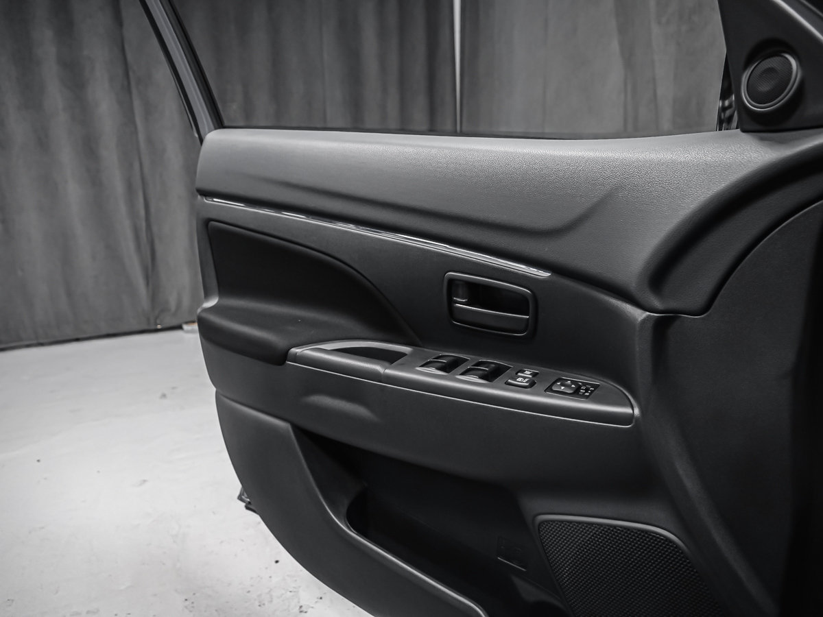 Mitsubishi RVR ES FWD CARPLAY CAMÉRA SIÈGES CHAUFFANTS 2025-7