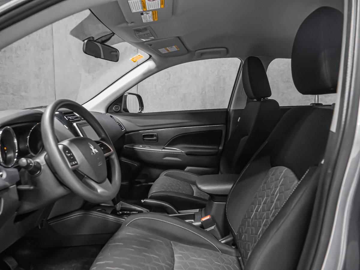 Mitsubishi RVR ES FWD CARPLAY CAMÉRA SIÈGES CHAUFFANTS 2025-11