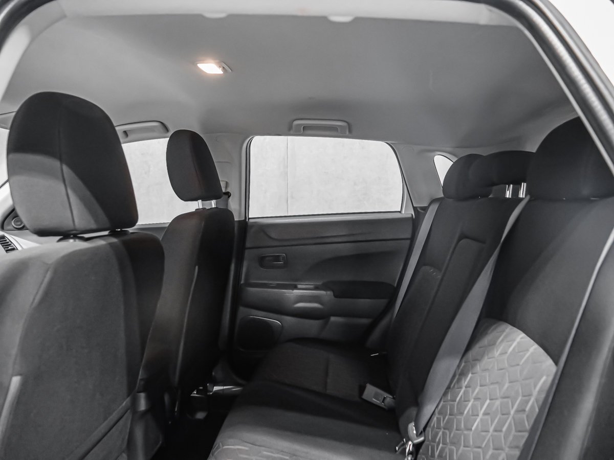 2025 Mitsubishi RVR ES FWD CARPLAY CAMÉRA SIÈGES CHAUFFANTS-11