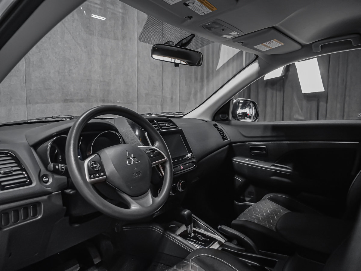 2025 Mitsubishi RVR ES FWD CARPLAY CAMÉRA SIÈGES CHAUFFANTS-5