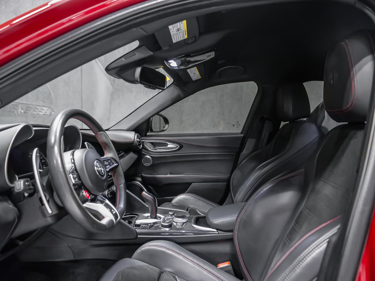 Alfa Romeo Giulia QUADRIFOGLIO CARBON TOIT CARBONE ASSIST CONDUITE 2021-33