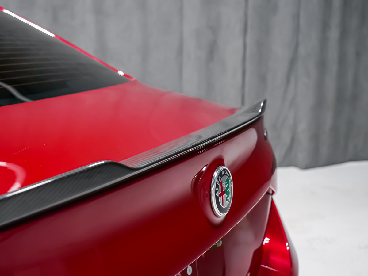 Alfa Romeo Giulia QUADRIFOGLIO CARBON TOIT CARBONE ASSIST CONDUITE 2021-11