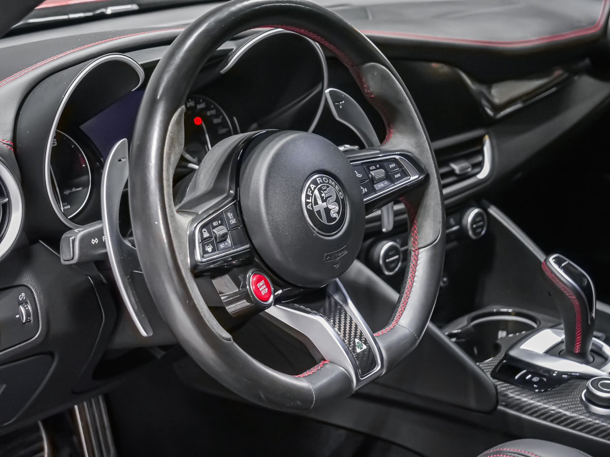 Alfa Romeo Giulia QUADRIFOGLIO CARBON TOIT CARBONE ASSIST CONDUITE 2021-17