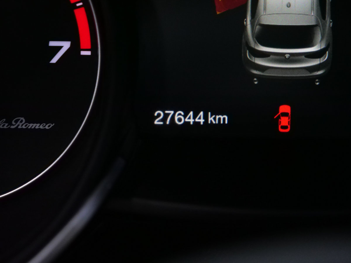 Alfa Romeo Stelvio Sprint 2021-9